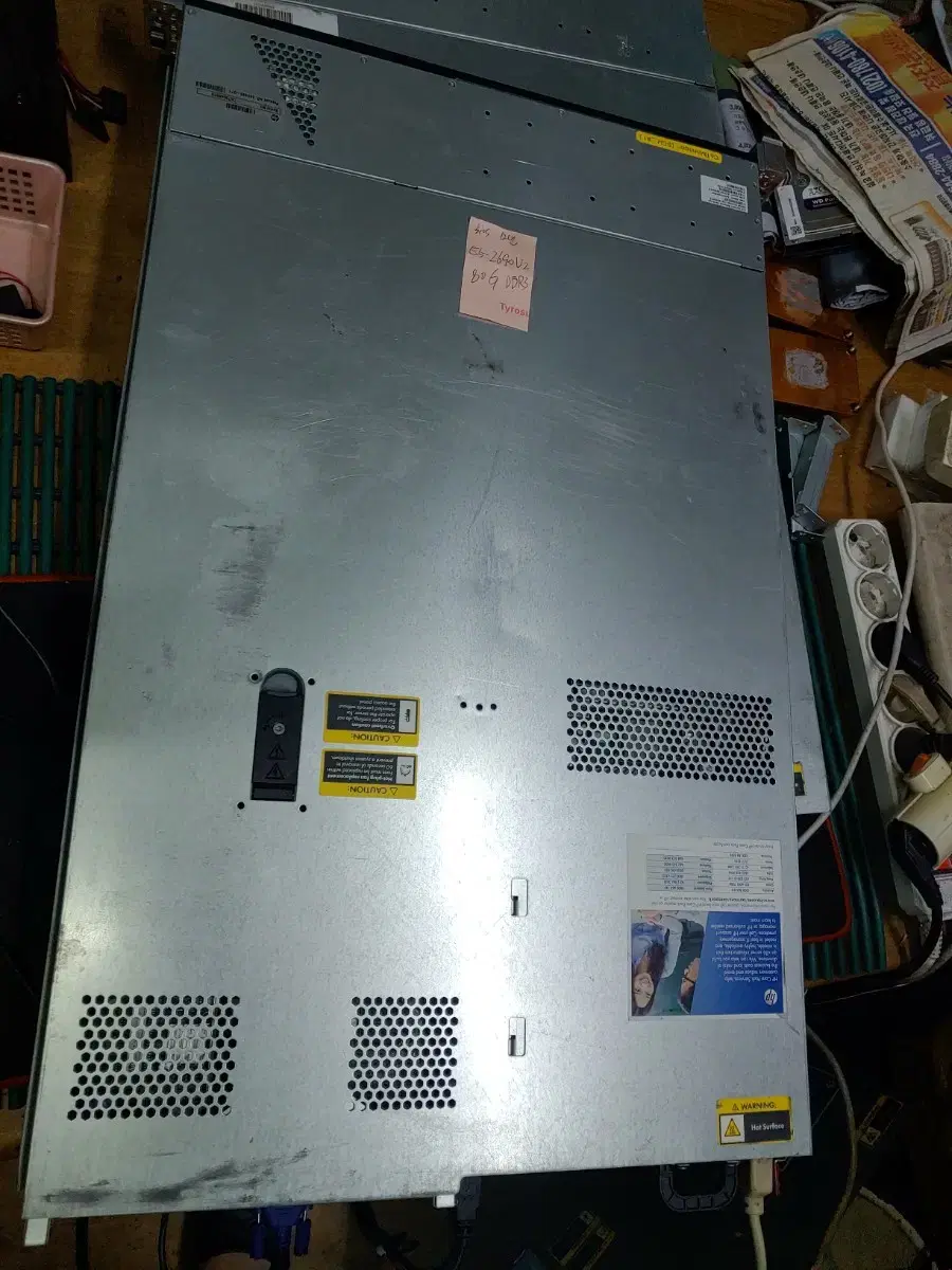 HP ProLiant DL360p Gen8 2.5인치 8베이 부품용